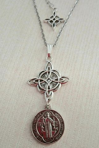 Colgante doble protección con cadena