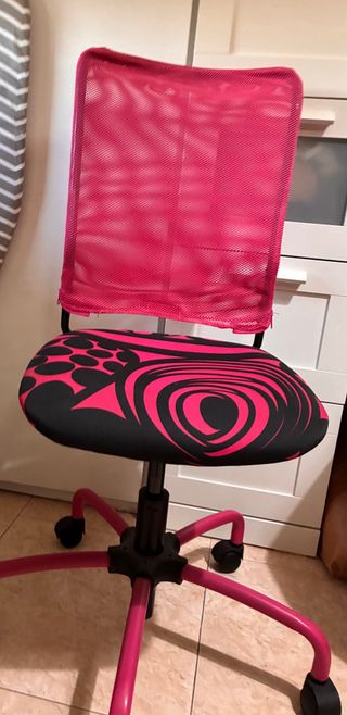 Silla giratoria con ruedas/  infantil o juvenil 