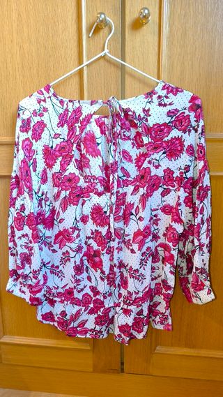 Blusa Sfera flores M
