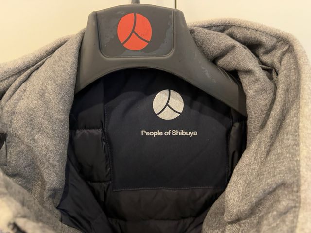 Parka gris People of Shibuya