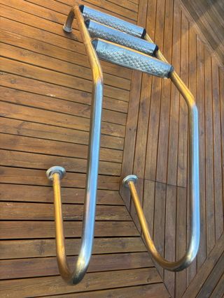 Escalera acero inoxidable de 3 peldaños