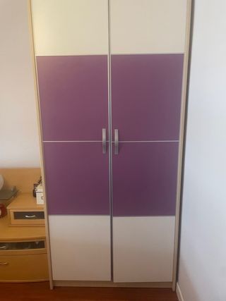 Armario 2 puertas blanco y morado