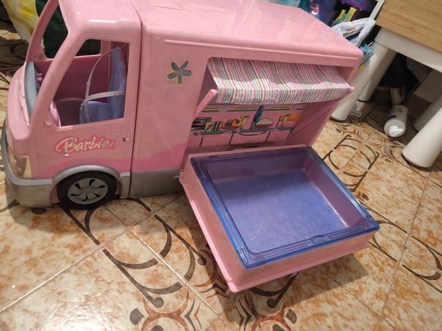 Autocaravana Barbie años 90