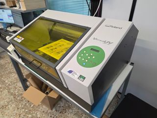 Impresora UV plana Roland VersaUV LEF-12