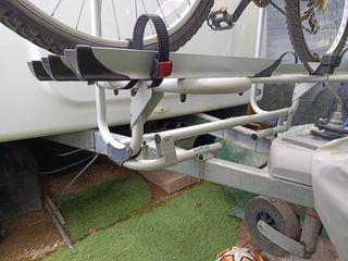 Portabicicletas caravana Fiamma para 3 bicicletas