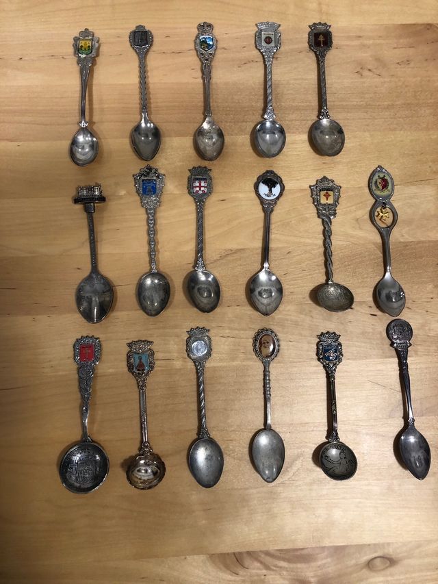 17 Cucharas  Conmemorativas baño en plata