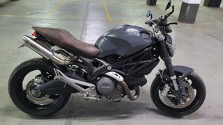 DUCATI MONSTER 696 - MUCHOS EXTRAS - IDEAL A2