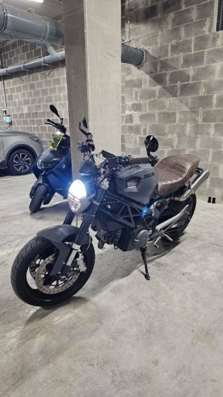 DUCATI MONSTER 696 - MUCHOS EXTRAS - IDEAL A2