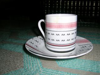 Cámara digital Nikon COOLPIX 3700 en color plata.