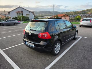 Volkswagen Golf 2004