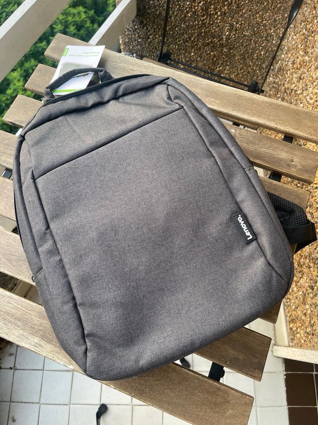 Mochila Lenovo B210 - Gris
