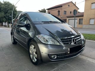 226€/Mes Mercedes-Benz Clase A 180 99.000KM 2011
