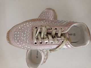 Zapatillas brillantes doradas talla 39