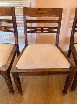 4 sillas madera colonial tapizadas