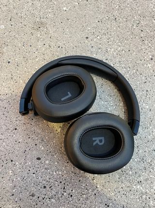 Cascos JBL Tune 760NC negros