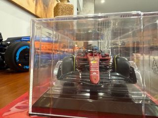 Miniatura Ferrari F1-75 Sainz 2022
