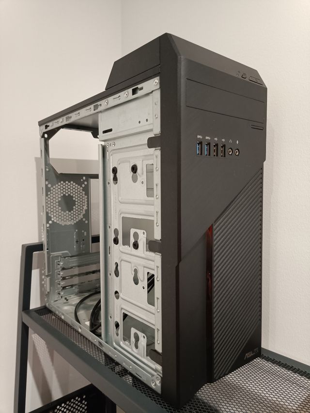 Caja / Carcasa / Torre Asus