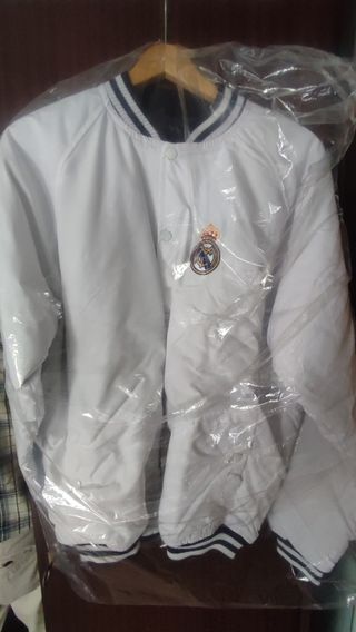Cazadora Real Madrid blanca