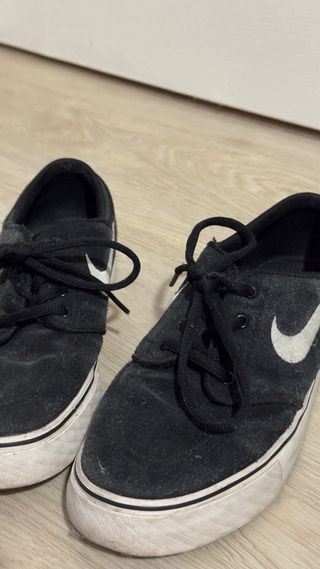 Zapatillas Nike SB Janoski - Negras