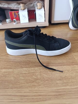 Tenis negros con verde Puma - número 36