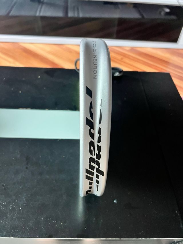 Pala pádel Bullpadel Neuron 2025