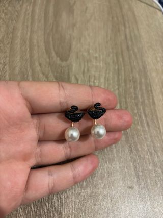 Pendientes Swarovski cisne perla