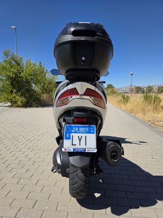 Suzuki Burgman 400  ABS 2022 5500km