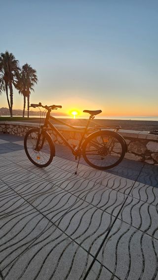Bicicleta Riverside 500 Azul Medianoche. Talla L