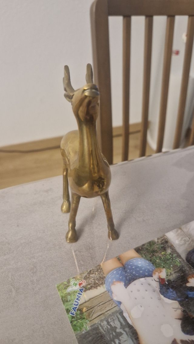 Cierva bronce decorativa