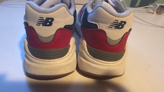 New Balance 5740 - Gris/Rojo - 38