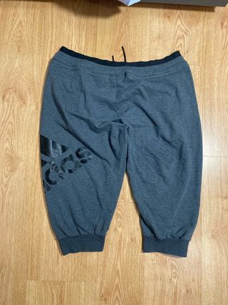 Pantalones cortos Adidas grises