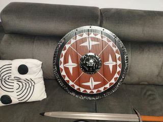 Espada, escudo y funko the last kingdom