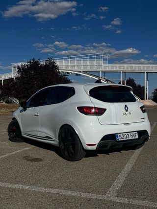 Renault Clio RS IV