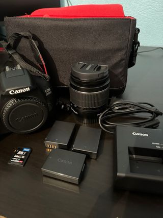 Canon EOS 2000D