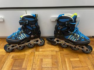 Patines Oxelo Fit 5 JR azules 38-41. 
