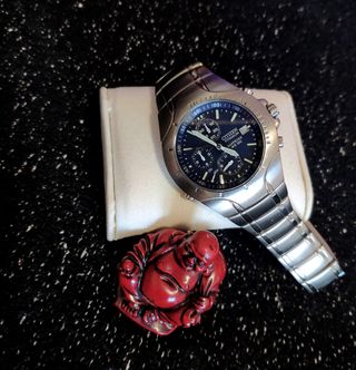 Reloj CITIZEN Titanio - Cronógrafo