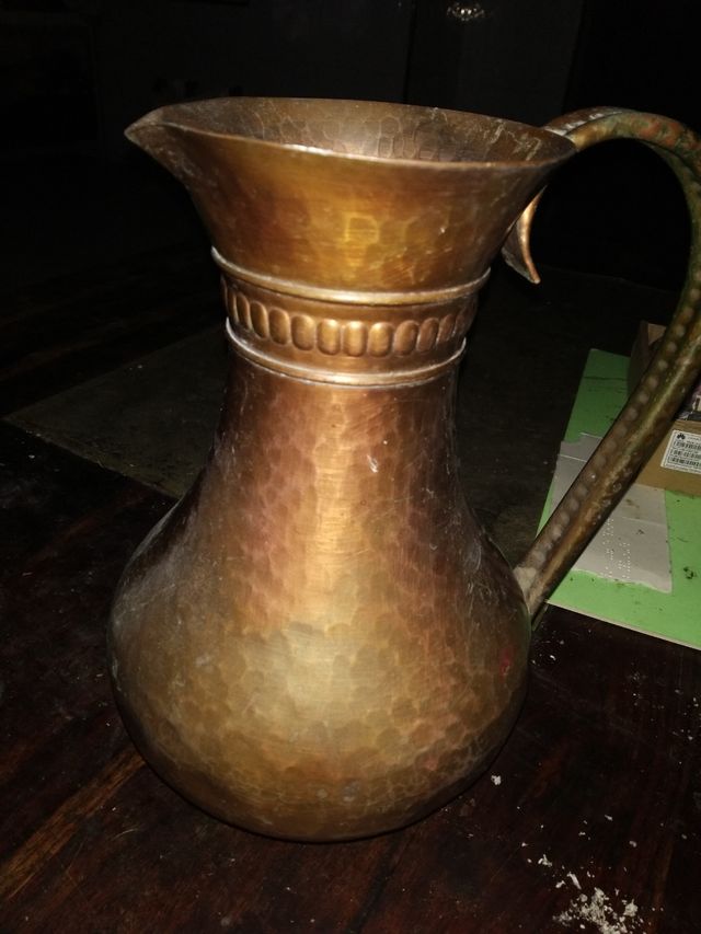 Jarra latón antigua masde 200años