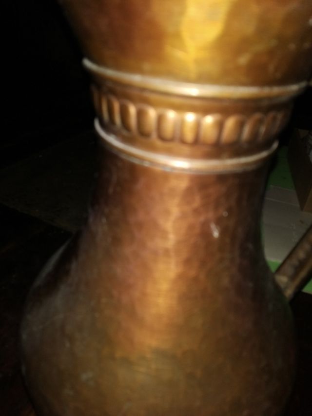 Jarra latón antigua masde 200años