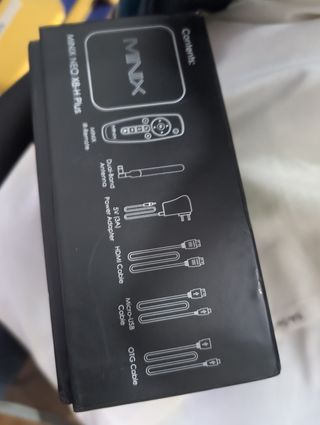 Minix NEO X8-H Plus Android TV Box