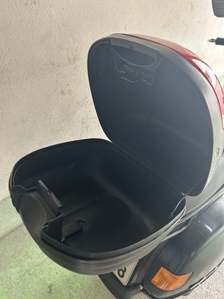 Vespa Cosa 125cc - Negra