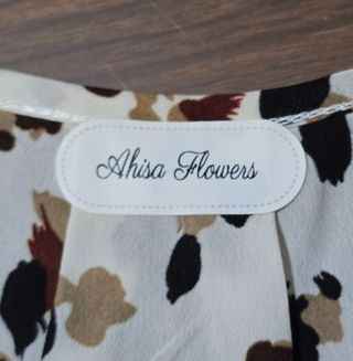 Top estampado de tirantas regulables.