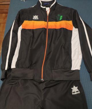  Chándal hombre de luanvi, negro, naranja y blanco