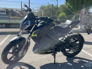 KEEWAY RKF 125 - Moto