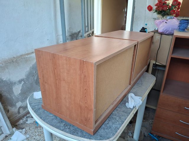 Mesilla noche madera marrón y sinfonier