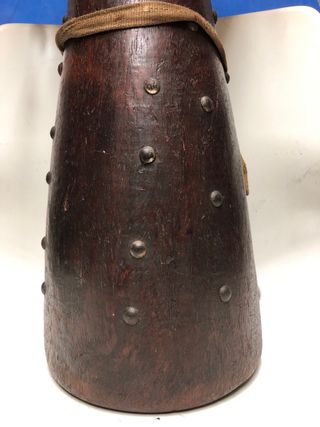 Tambor sabar africano antiguo