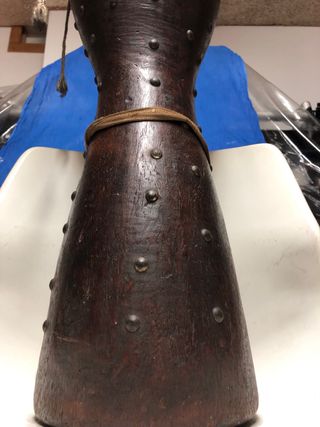 Tambor sabar africano antiguo