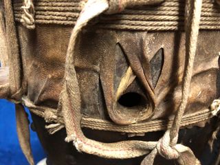 Tambor sabar africano antiguo