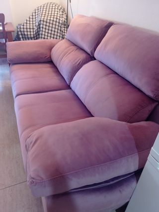 Sofá terciopelo morado - Diseño