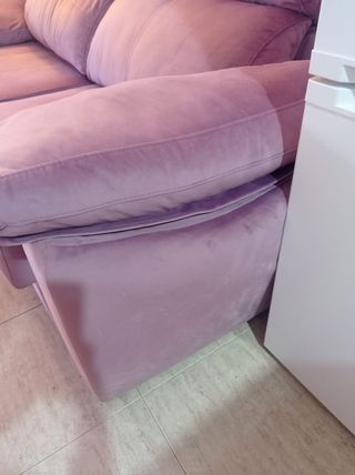 Sofá terciopelo morado - Diseño