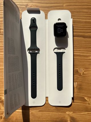 Apple Watch SE 44mm Space Gray Alu Black Sport 